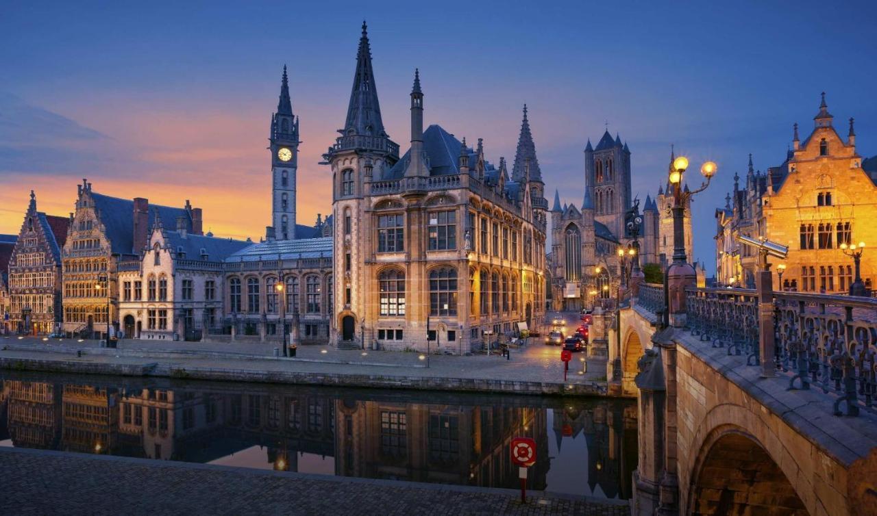 Burgstraat 17 Apartment In Exclusive Patrician House In Medieval Gent Exteriör bild